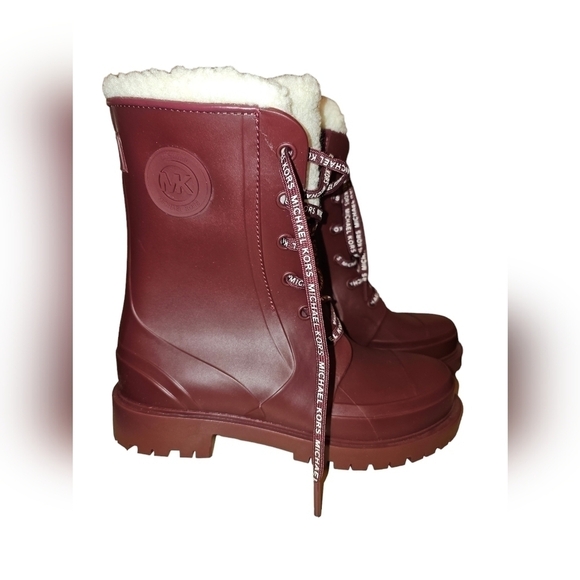 *NEW* Michael Kors burgundy rain/snow boots - Picture 2 of 5